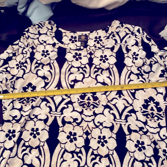 NWT JM collections, extra large top three-quarter sleeves, - Picture 4 of 10